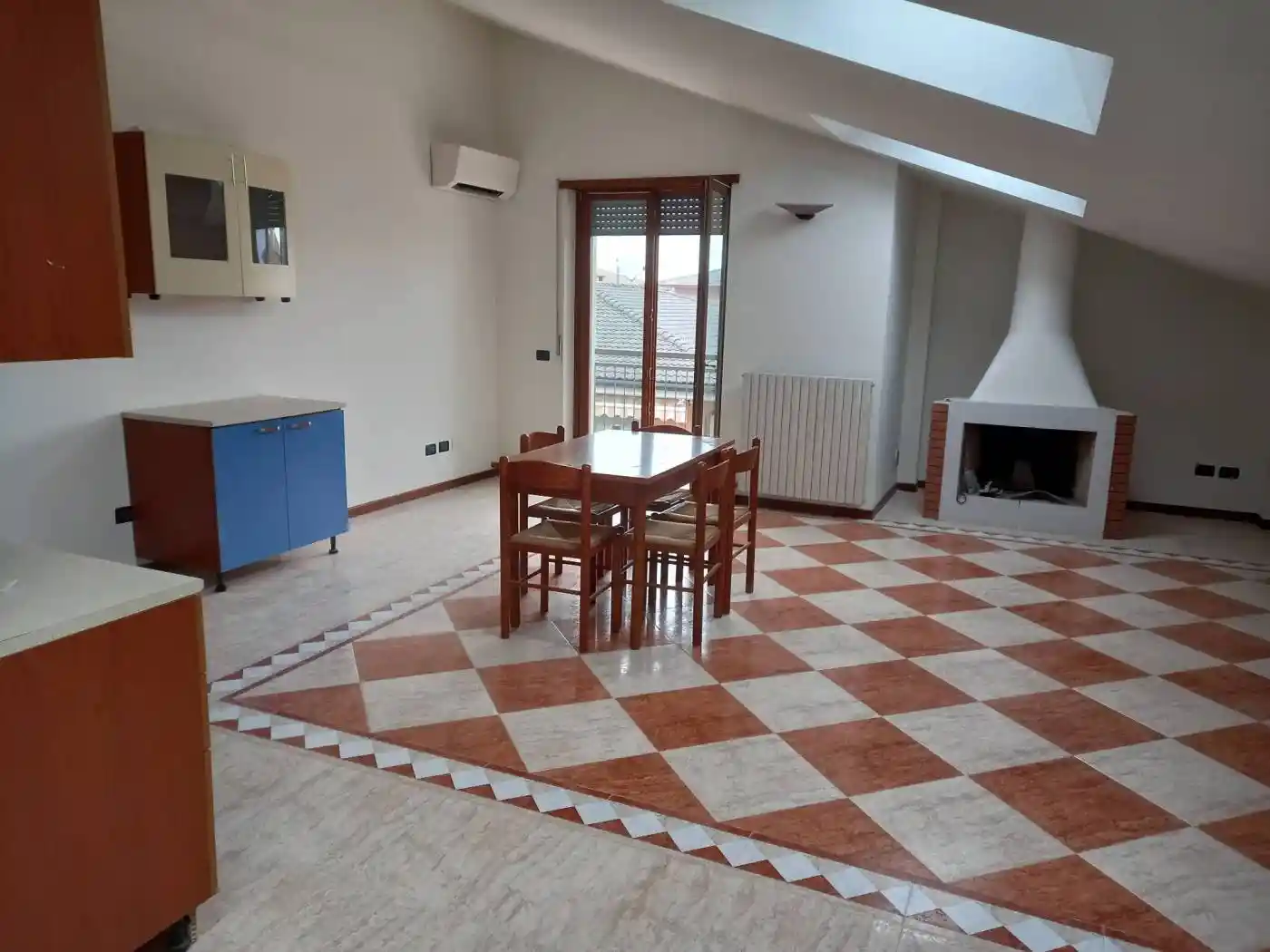 Attico - Mansarda in affitto a Verona