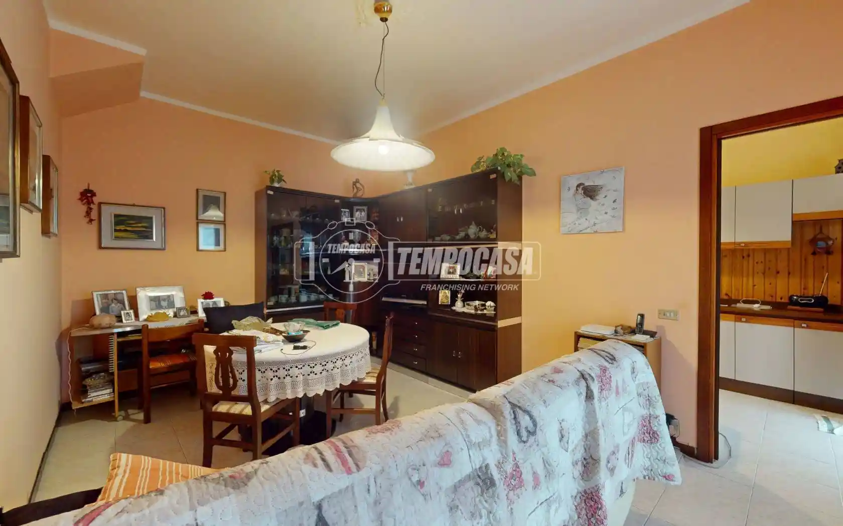 Casa indipendente in vendita a Lazzate