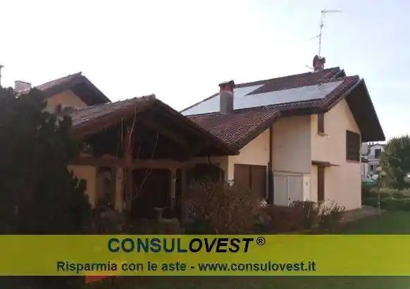 Villa in vendita a Usmate Velate