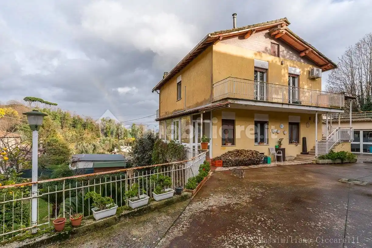 Villa in vendita a Velletri
