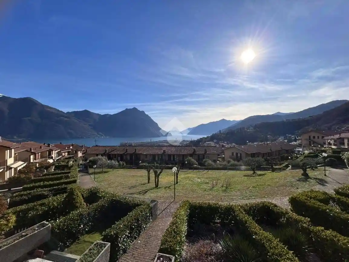 Appartamento in vendita a Lovere