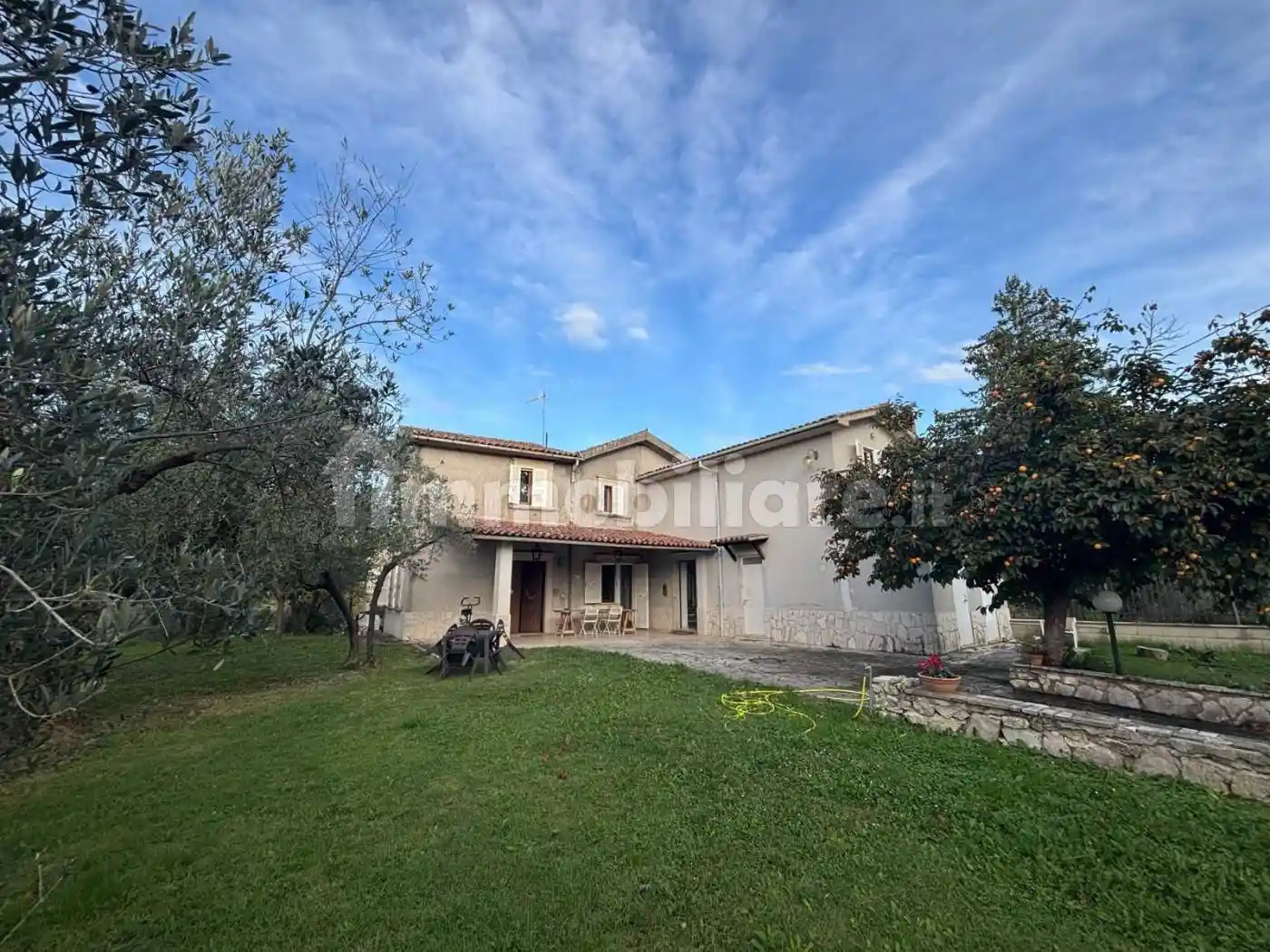 Villa in vendita a Monteleone Sabino