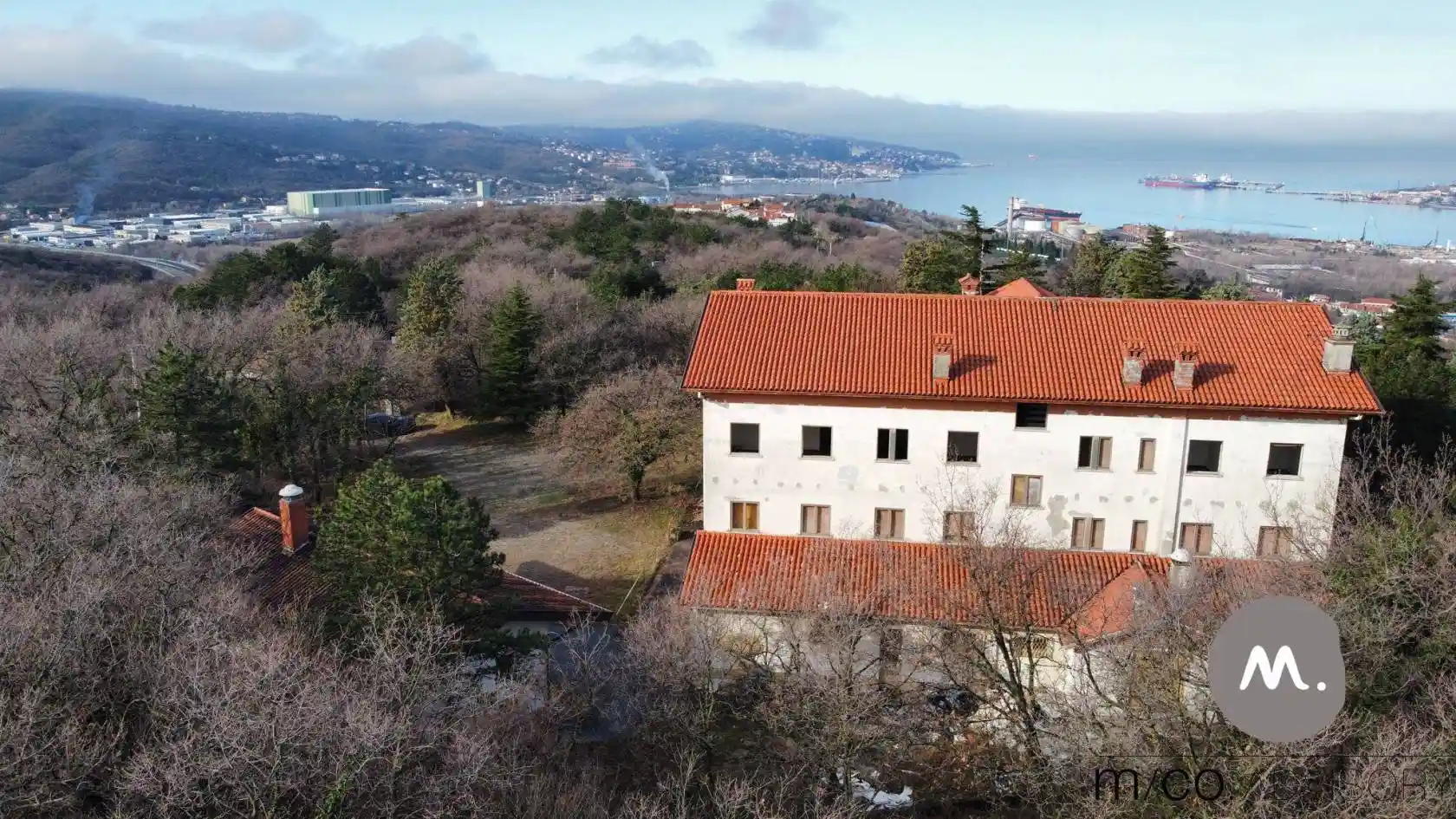 Palazzo - Edificio in vendita a Muggia