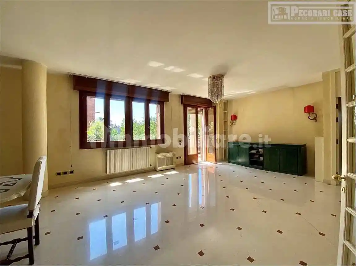 Appartamento in vendita a Modena