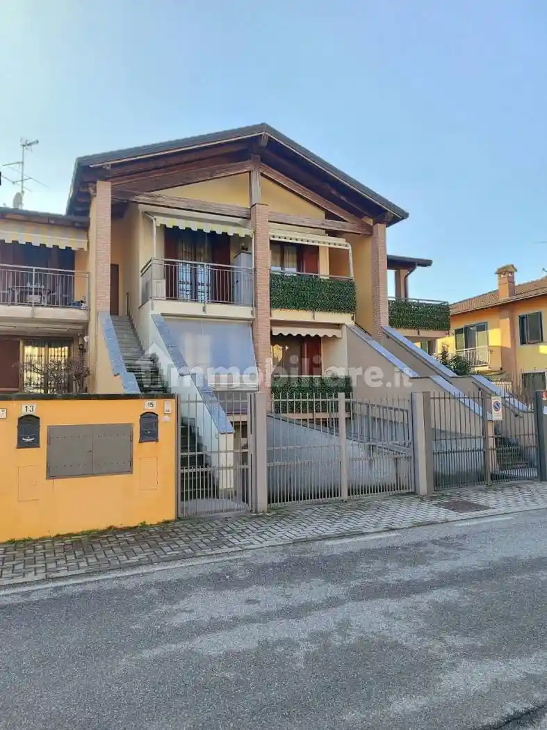 Appartamento in vendita a Castiraga Vidardo