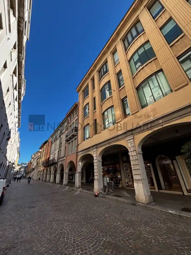 Appartamento in vendita a Brescia