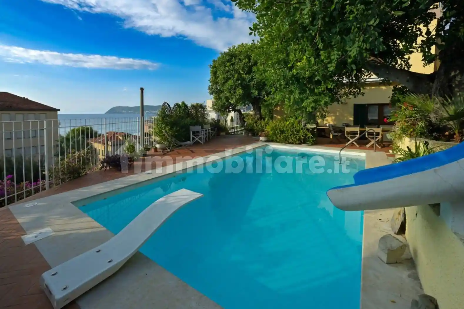 Villa in affitto a Alassio