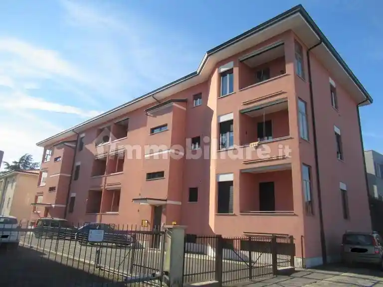 Appartamento in vendita a Besana in Brianza