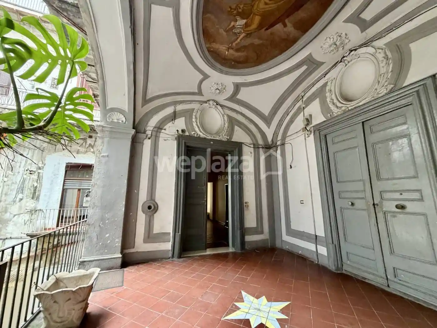 Appartamento in vendita a Napoli