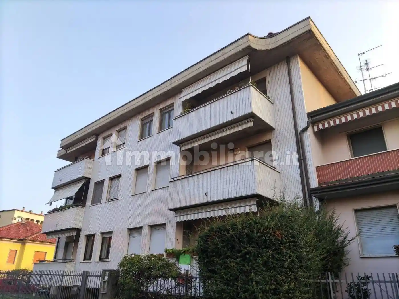 Appartamento in affitto a Rho