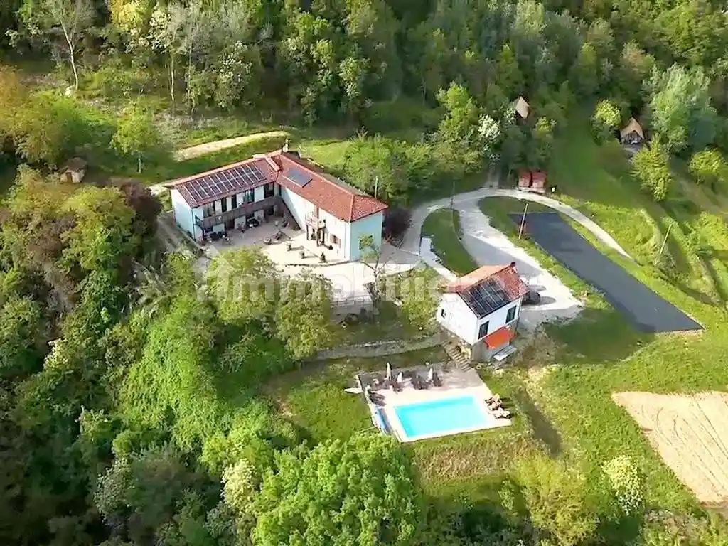 Villa in vendita a Torre Bormida