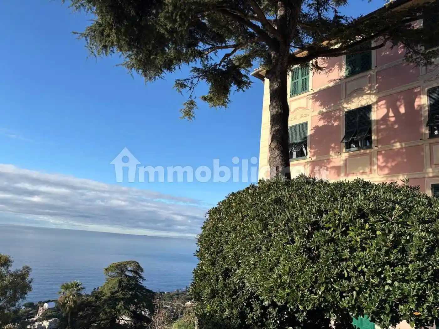 Appartamento in vendita a Genova