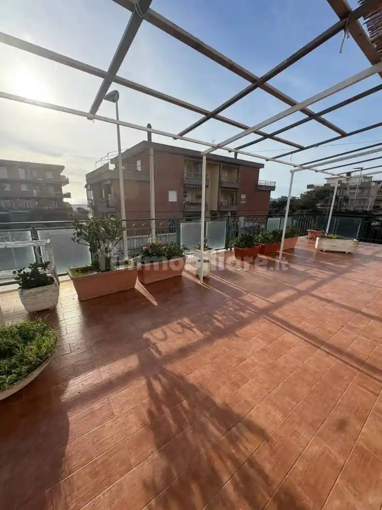 Villa in vendita a Pomezia