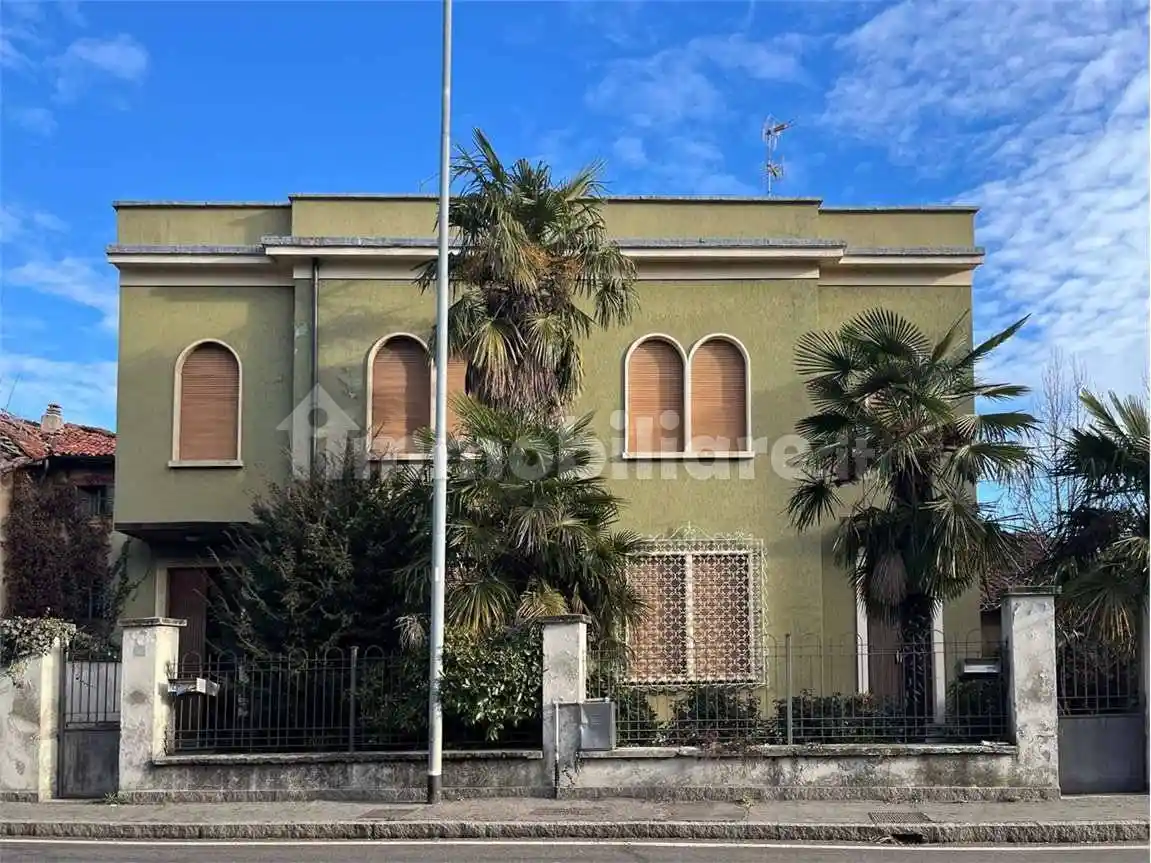 Villa in vendita a Mozzate