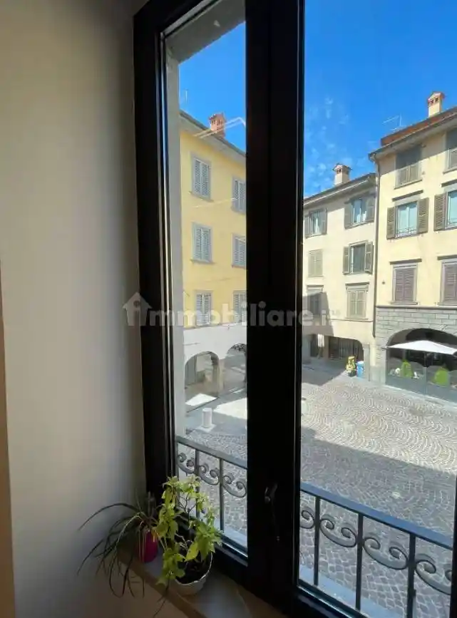 Appartamento in vendita a Bergamo