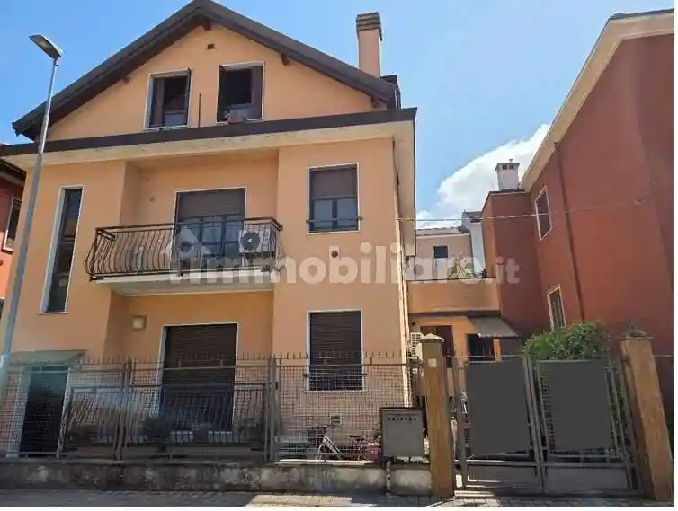 Appartamento in vendita a Rozzano