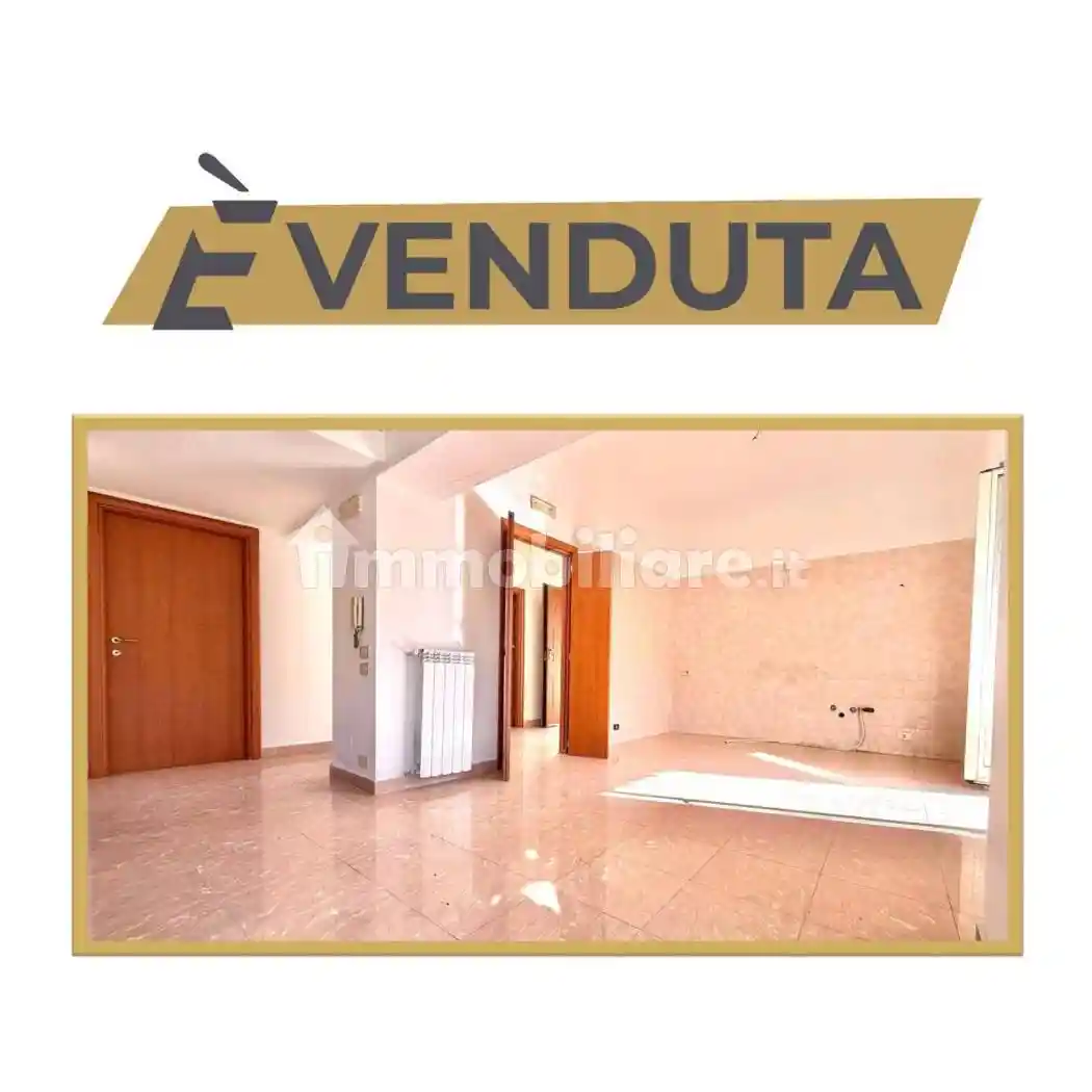 Appartamento in vendita a Napoli