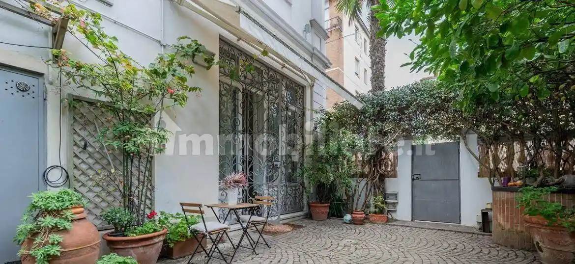 Villa in vendita a Livorno