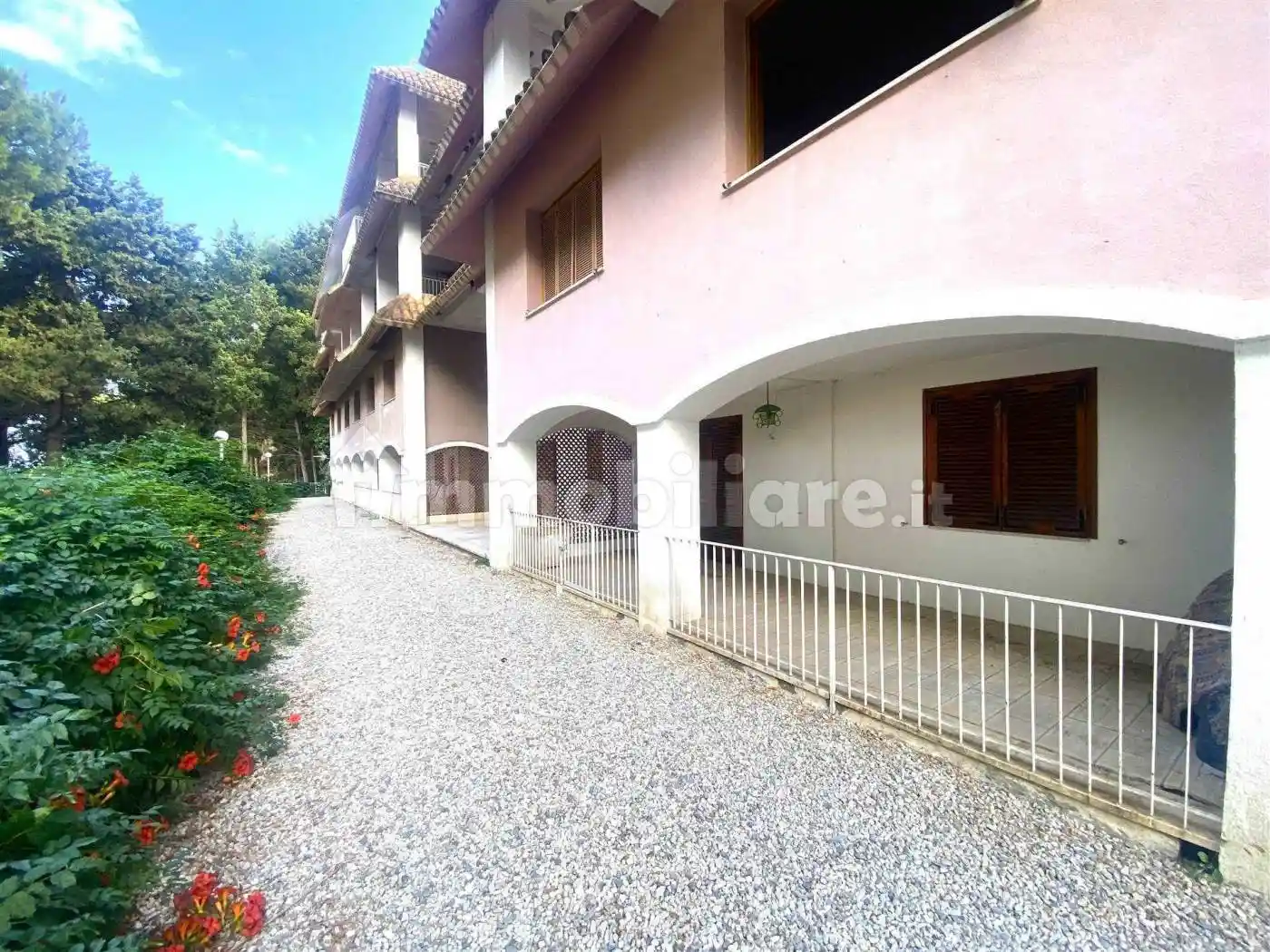 Appartamento in vendita a Stalettì