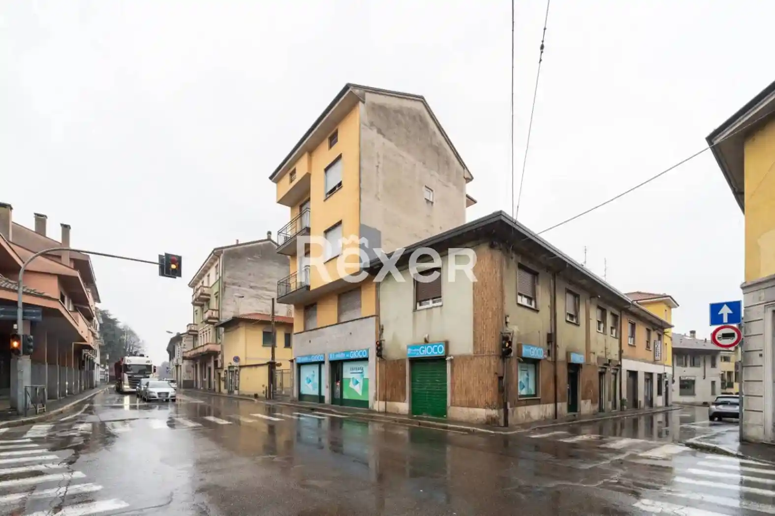 Palazzo - Edificio in vendita a San Vittore Olona