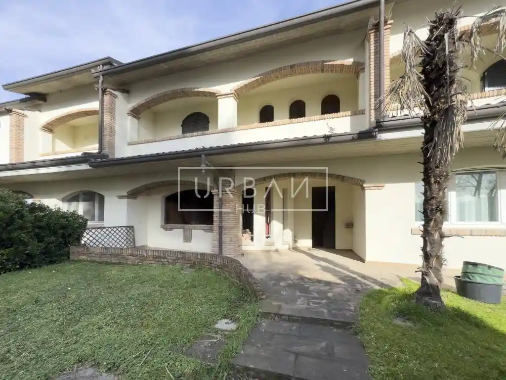 Villa in vendita a Forlì