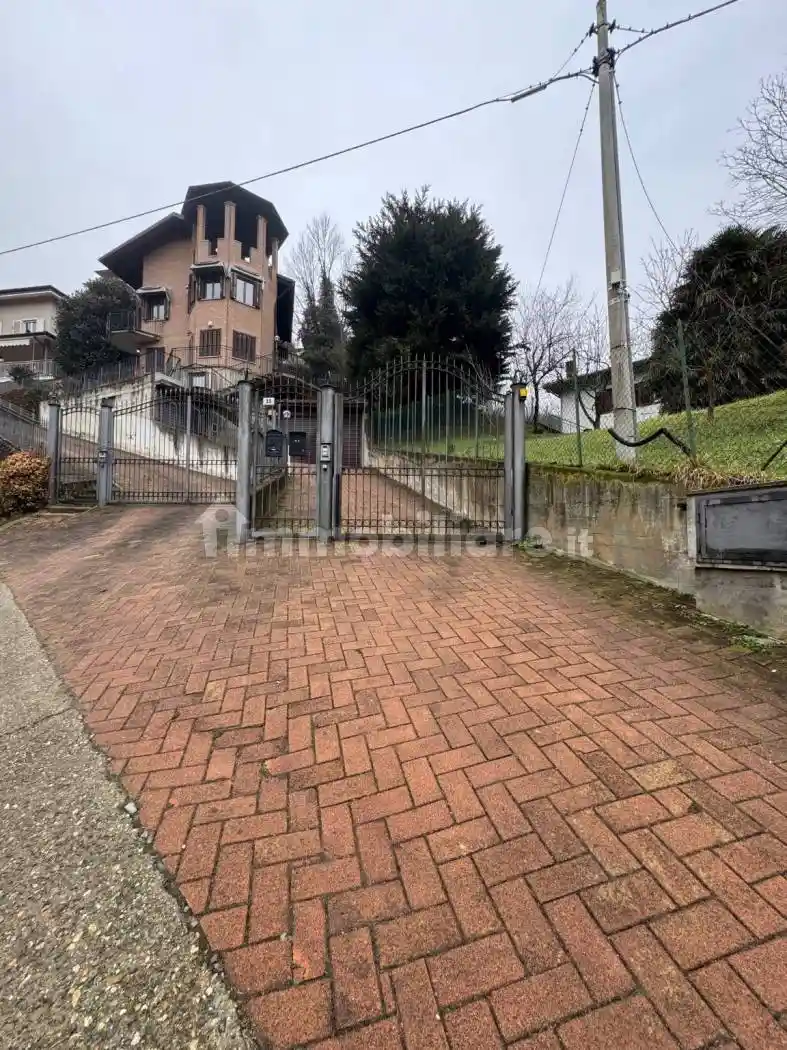 Villa in vendita a Castiglione Torinese