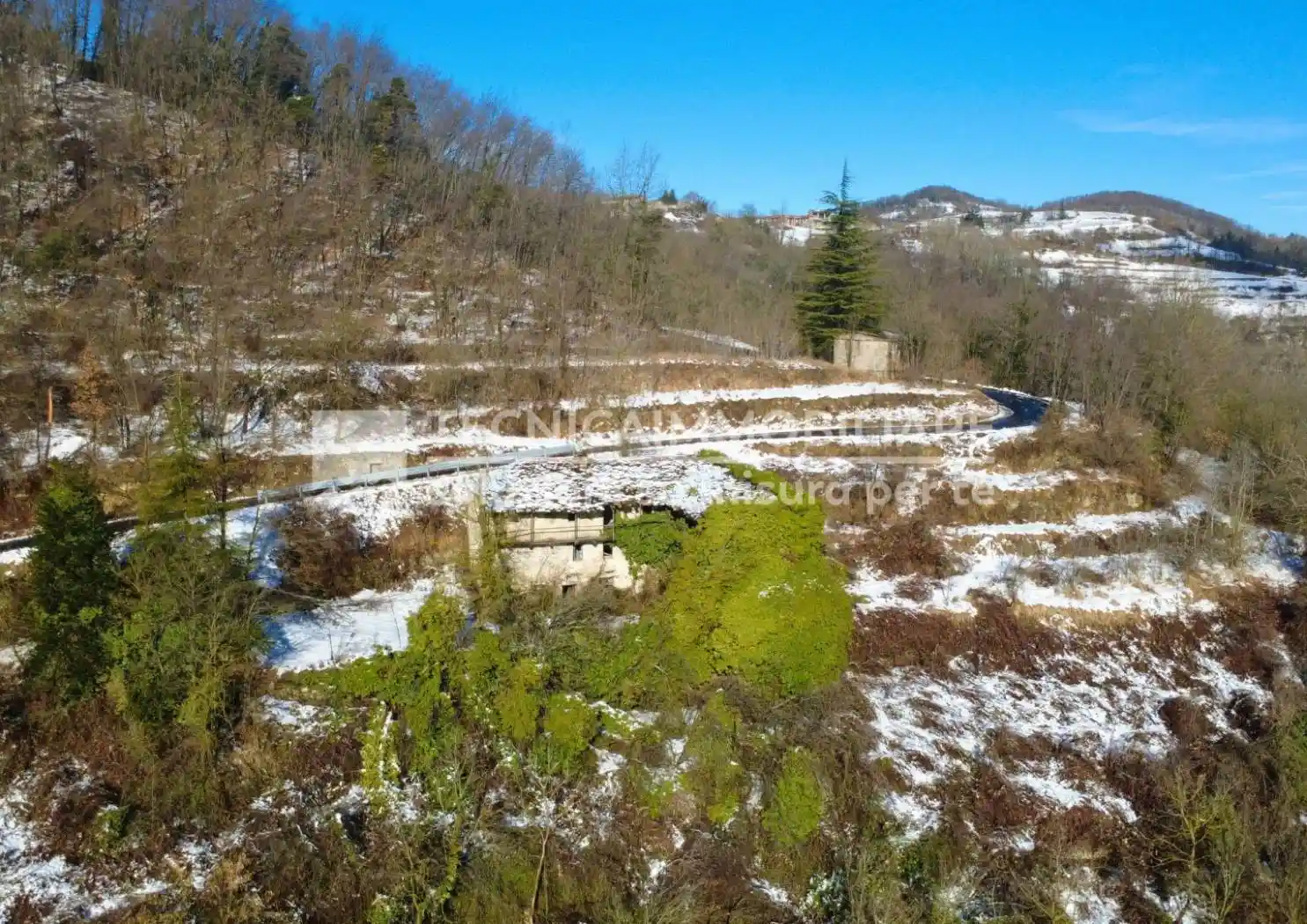 Rustico - Casale in vendita a Mombarcaro