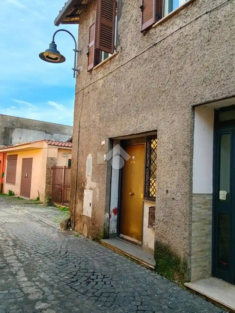 Appartamento in vendita a Lariano