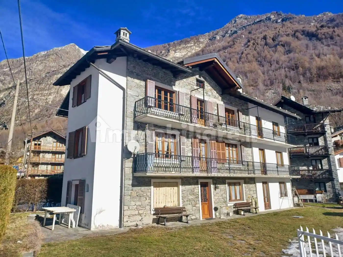 Rustico - Casale in vendita a Gaby