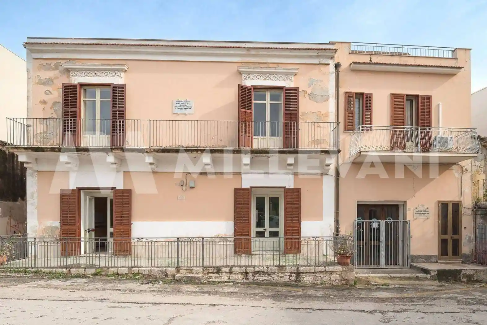 Palazzo - Edificio in vendita a Pozzallo