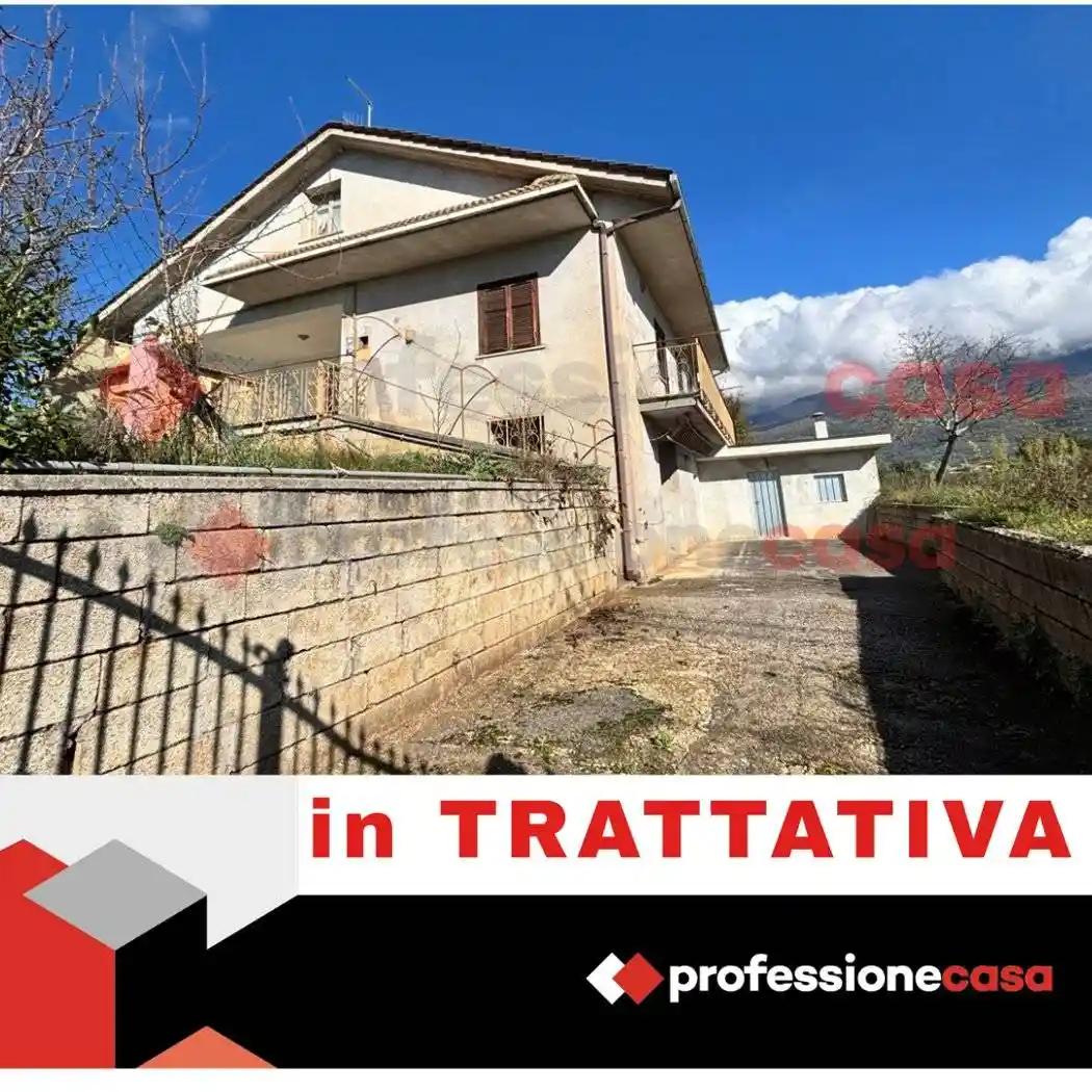 Casa indipendente in vendita a Alatri