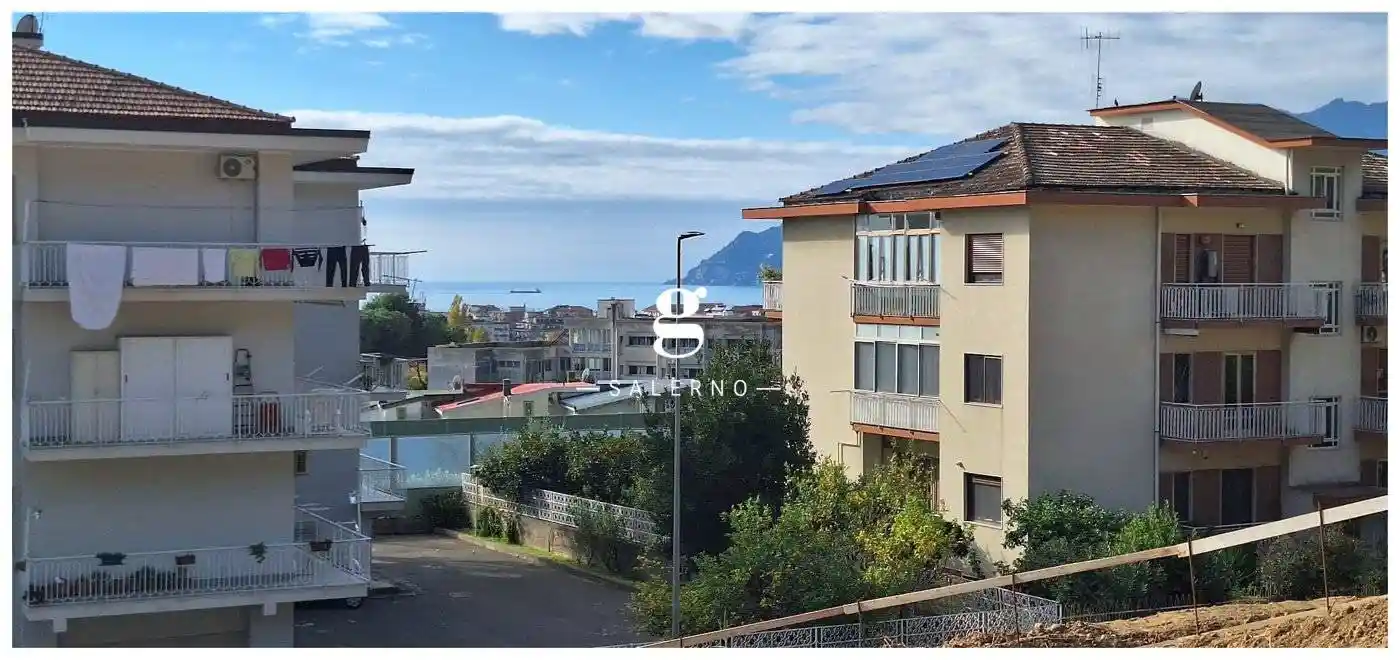 Appartamento in vendita a Salerno