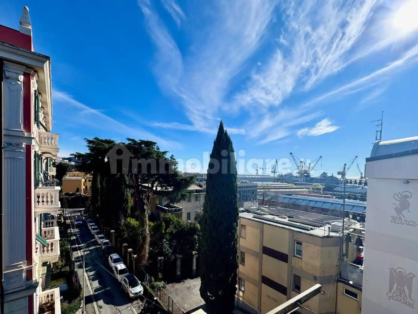 Appartamento in vendita a Genova