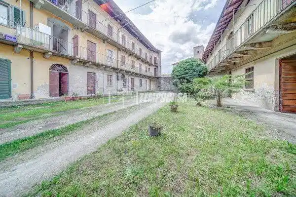 Casa indipendente in vendita a Borgomanero