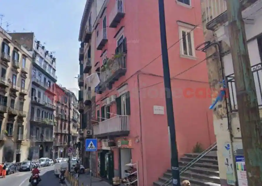 Appartamento in vendita a Napoli