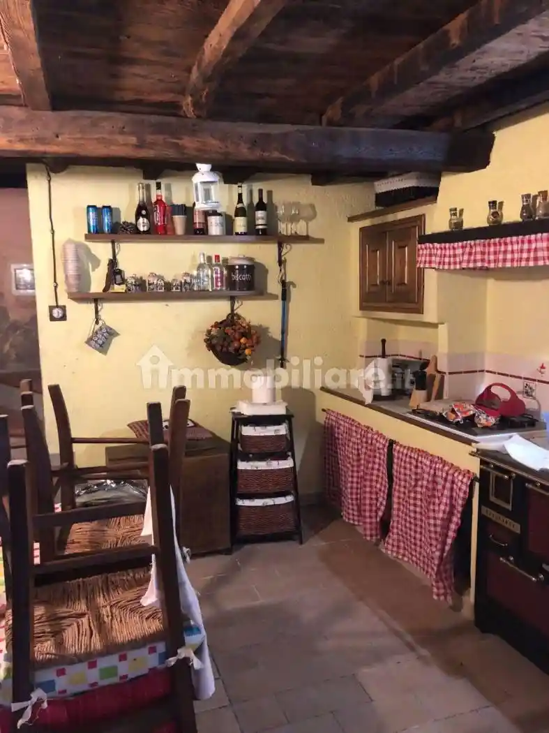 Rustico - Casale in vendita a Stazzema