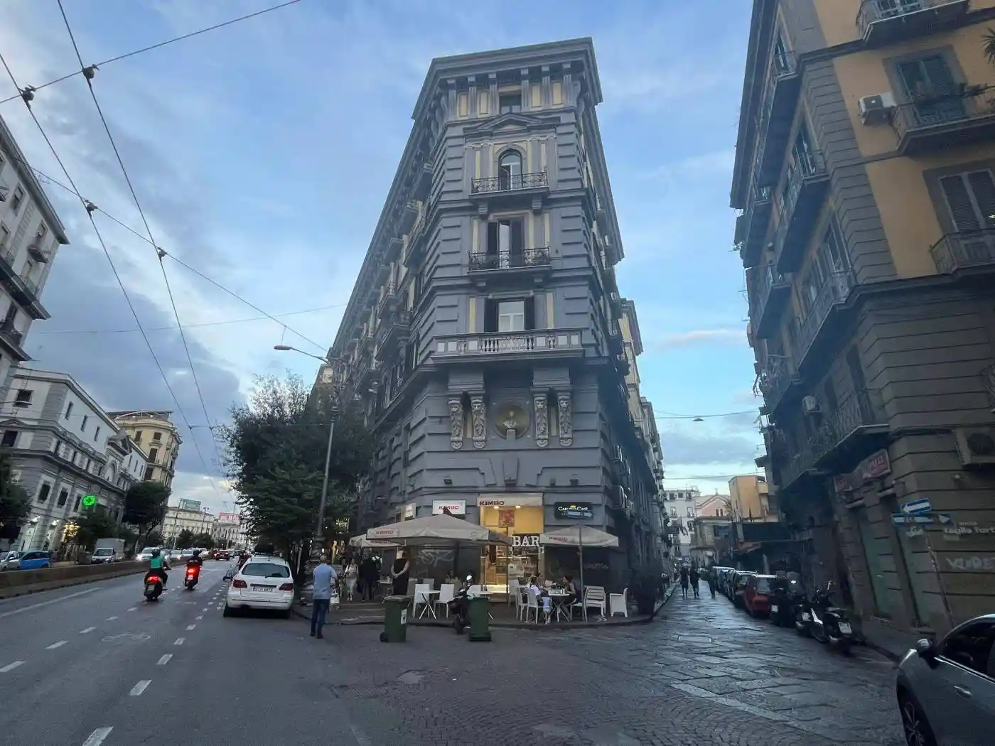 Appartamento in vendita a Napoli