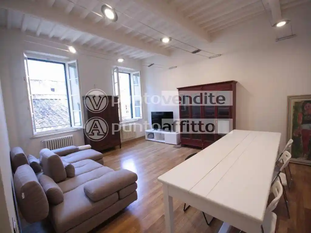 Appartamento in vendita a Lucca