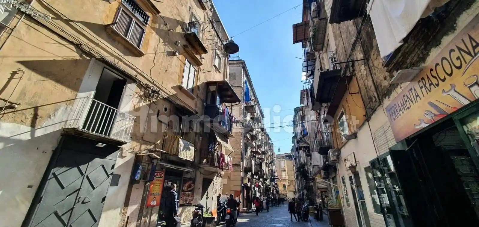 Appartamento in vendita a Napoli