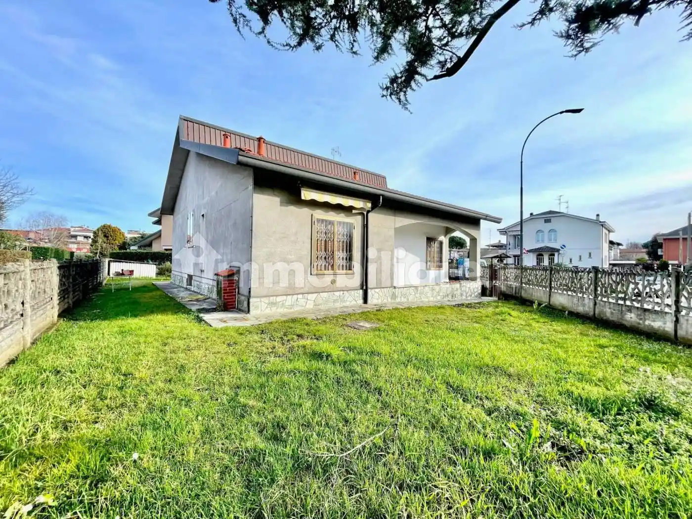 Villa in vendita a Cesate