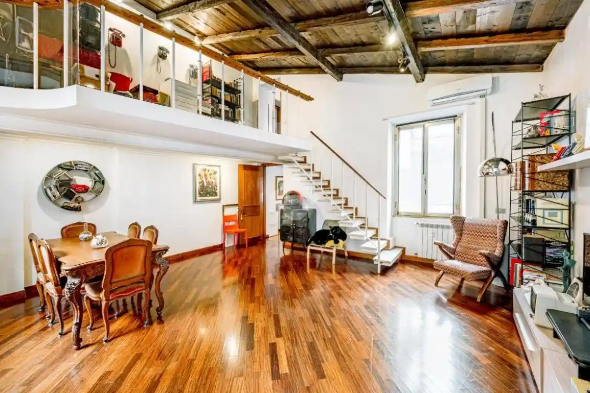 Appartamento in vendita a Roma