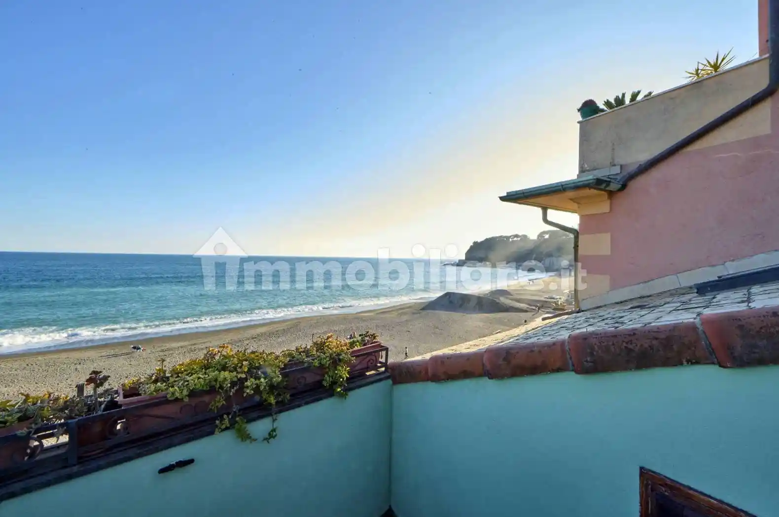 Appartamento in vendita a Celle Ligure