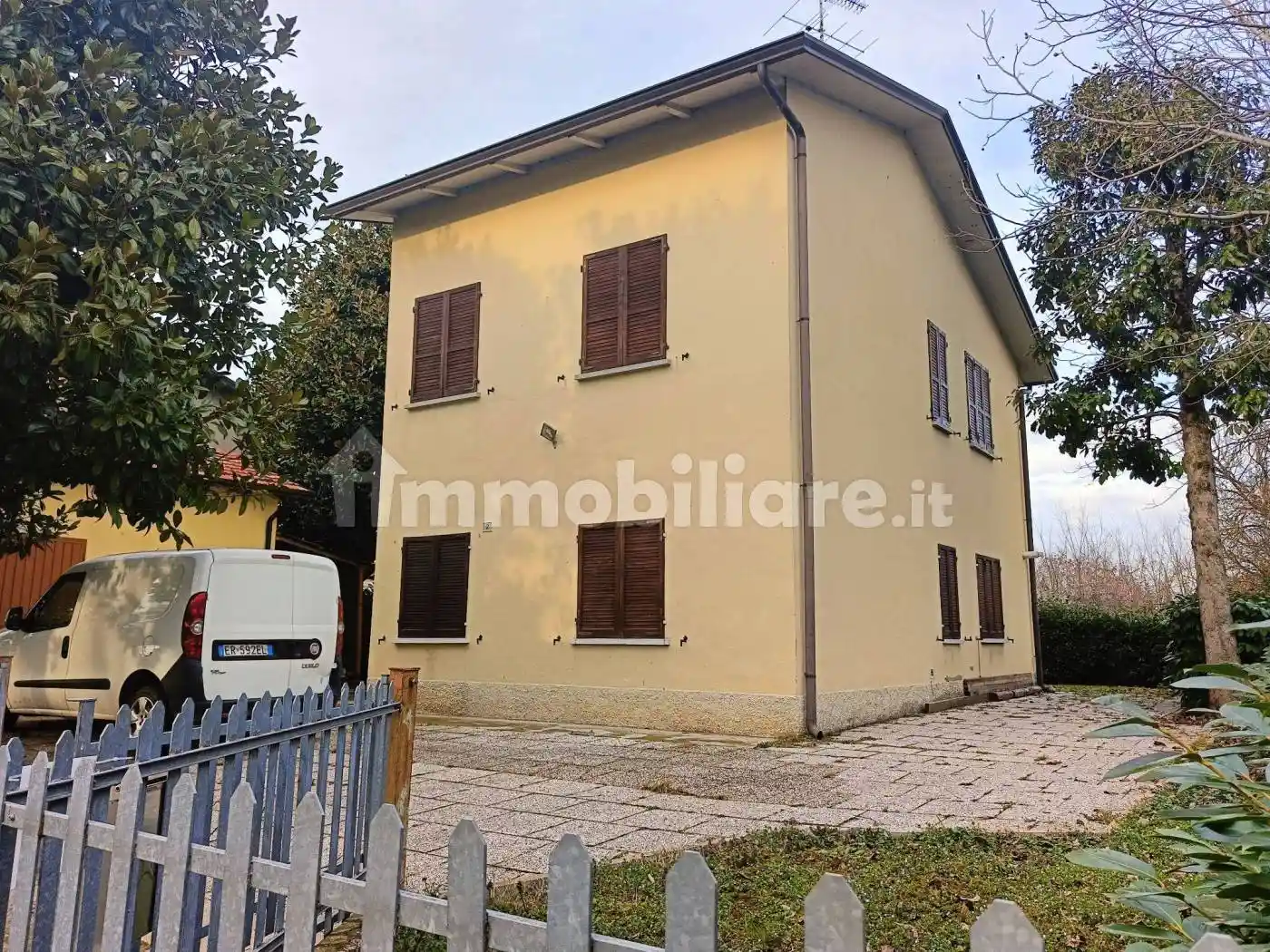 Casa indipendente in vendita a Cavriago