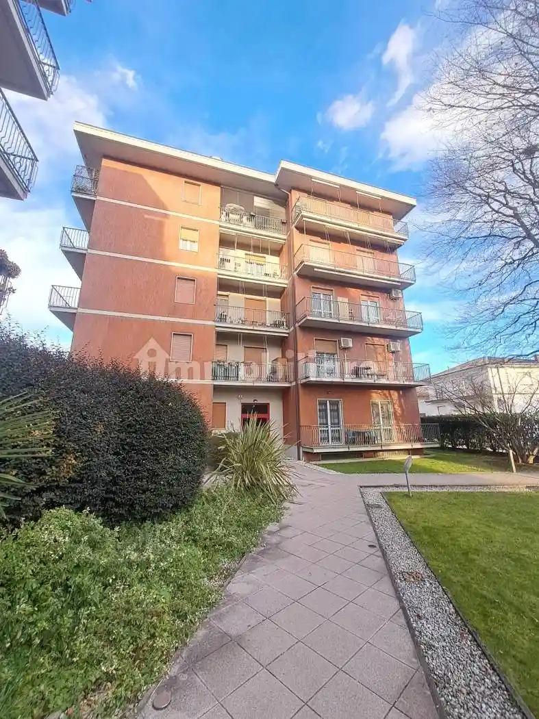 Appartamento in vendita a San Giorgio Su Legnano