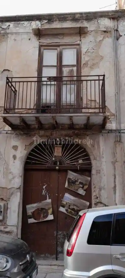 Palazzo - Edificio in vendita a Termini Imerese