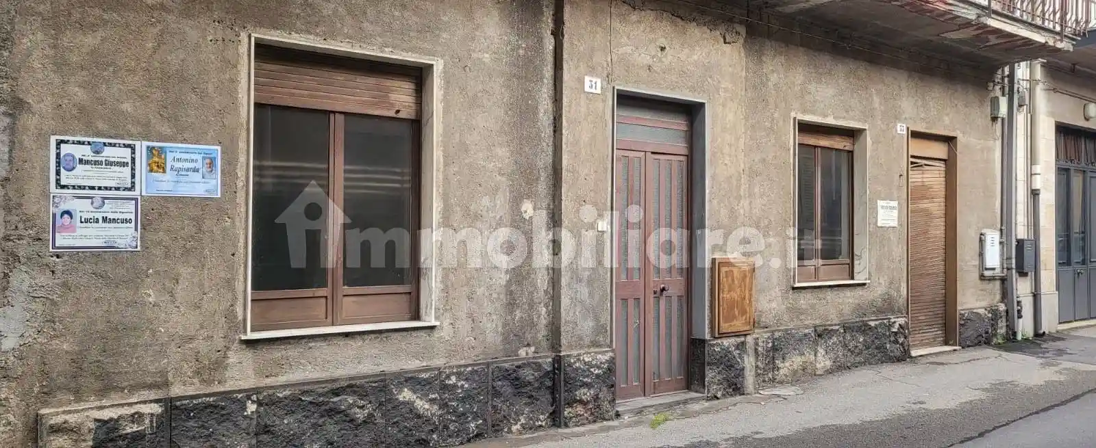 Palazzo - Edificio in vendita a Belpasso