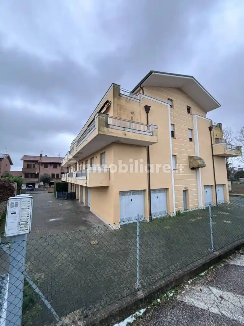 Appartamento in affitto a Ferrara