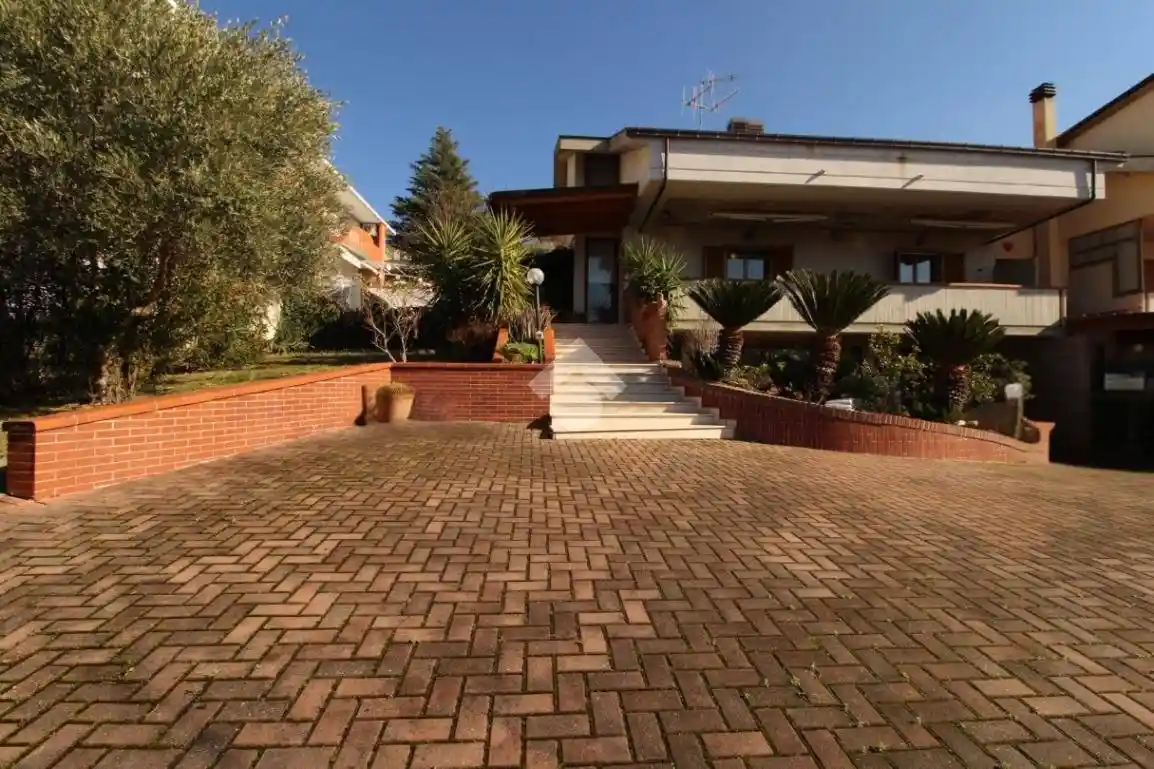 Villa in vendita a Teramo