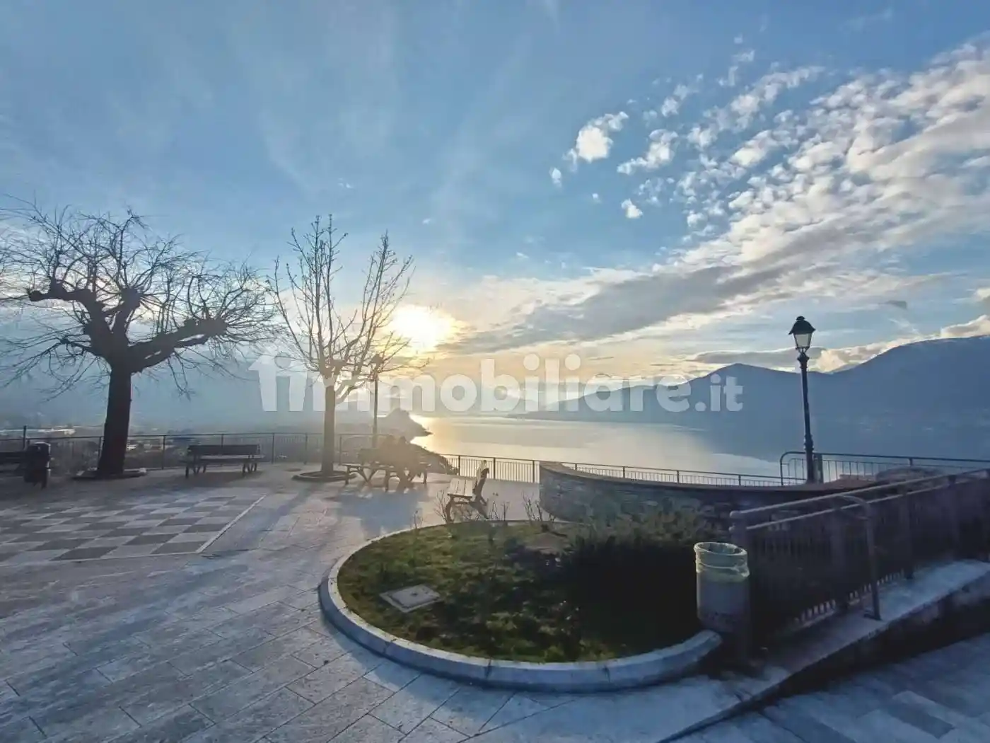 Appartamento in vendita a Brezzo di Bedero