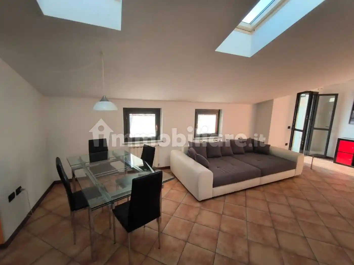 Appartamento in vendita a Sesto Calende